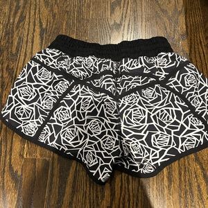 Black and White super cute flower pattern shorts